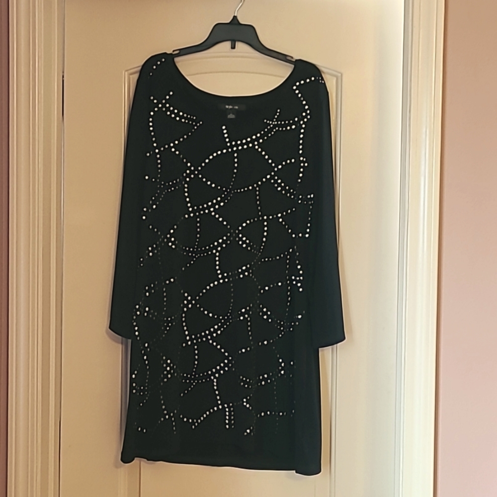 Style & Co Woman's Long top Black Suze L